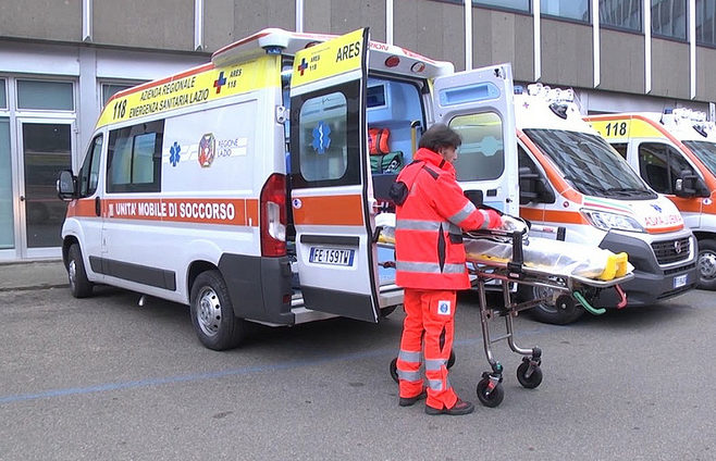 Potenza Il Dg ASP Bochicchio a bordo di unambulanza per le attività